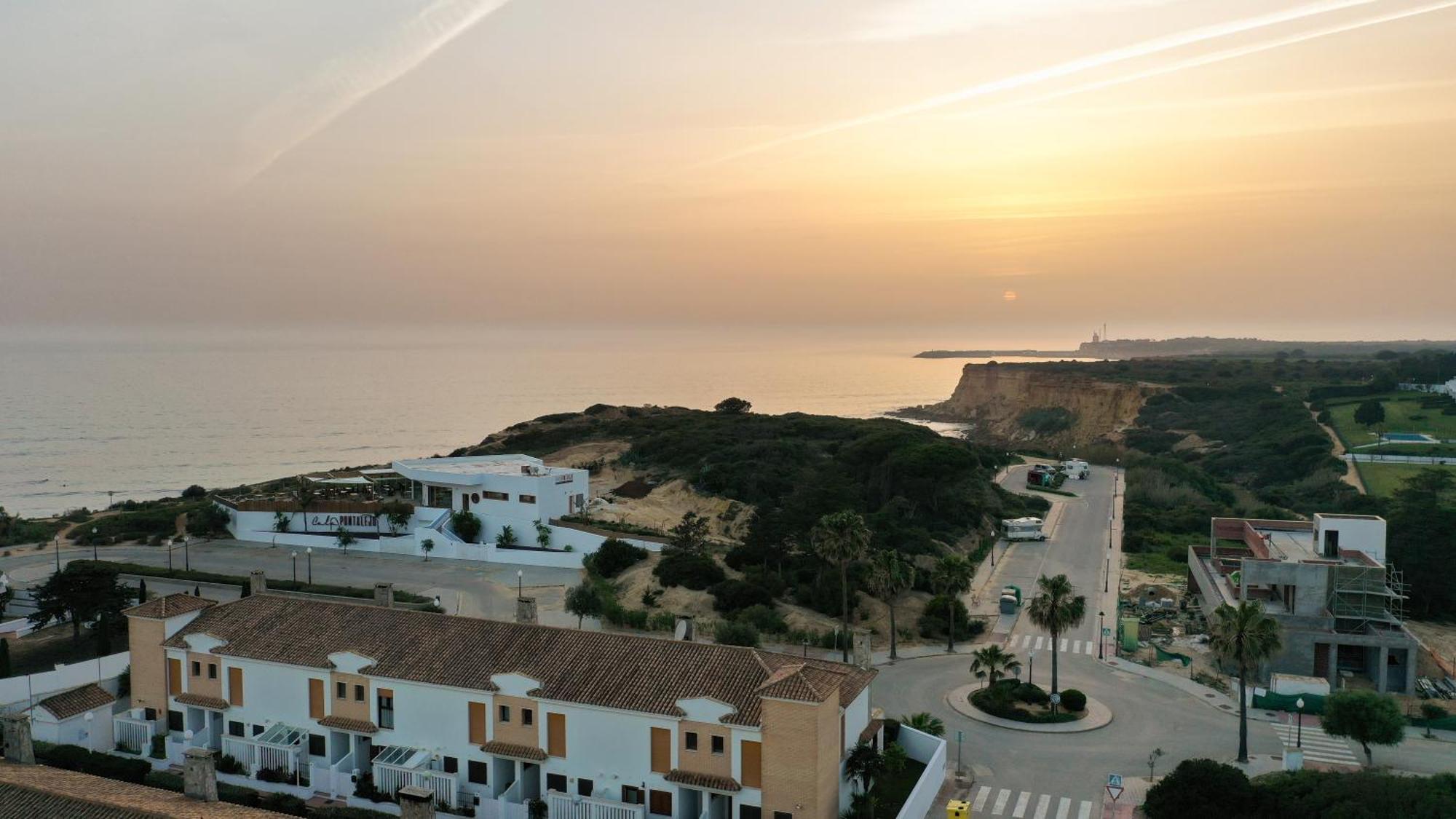 Villa Anyway Conil Un Lujo Frente Al Mar Conil De La Frontera Exterior photo